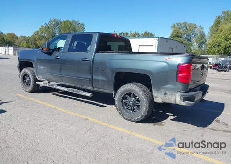 2017 Chevrolet Silverado 1500 2Lt из США, поврежденный, VIN 1GCUKREC7HF135598